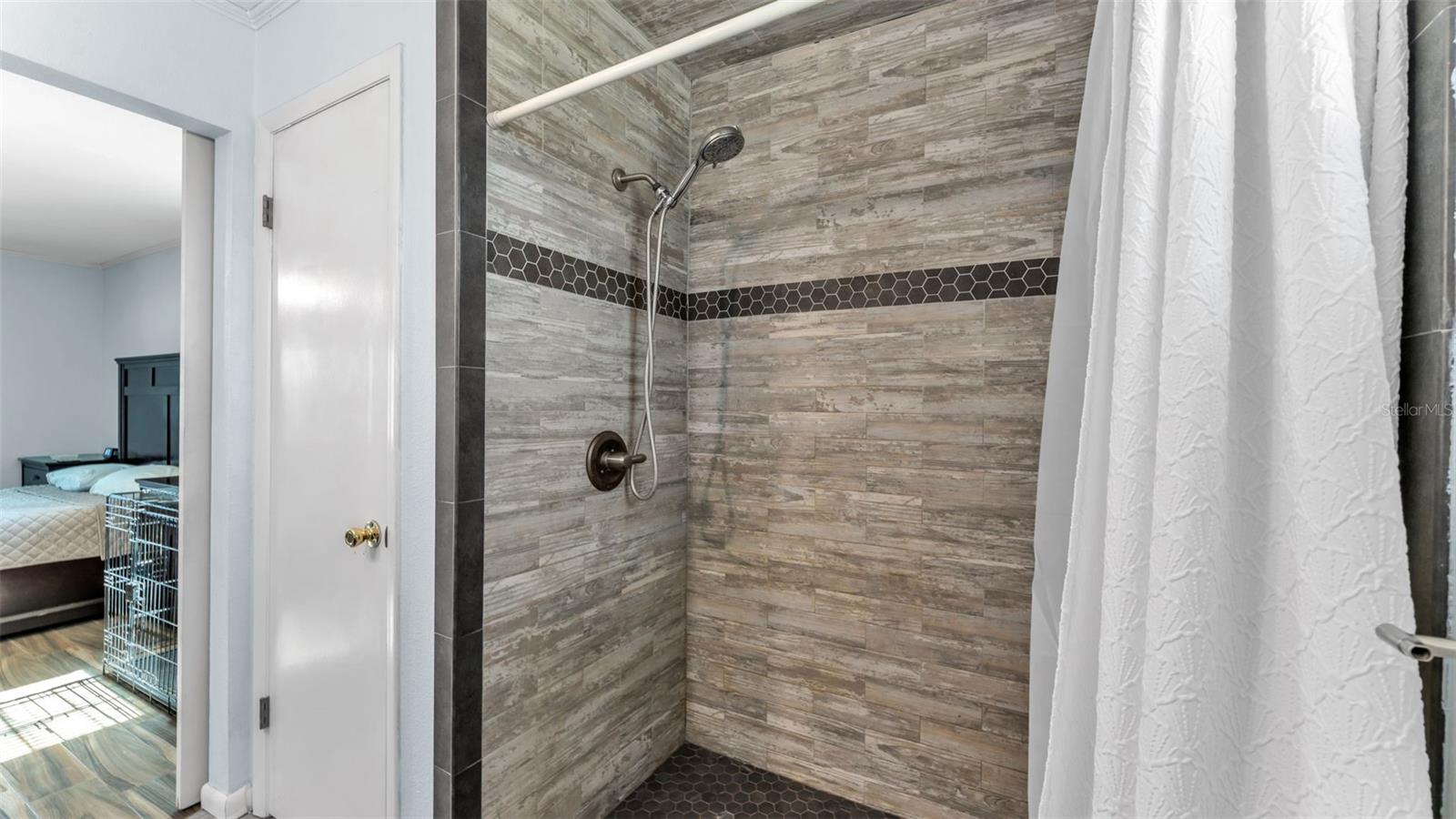 Image 21 of 42 For 3511 Creekmur Lane