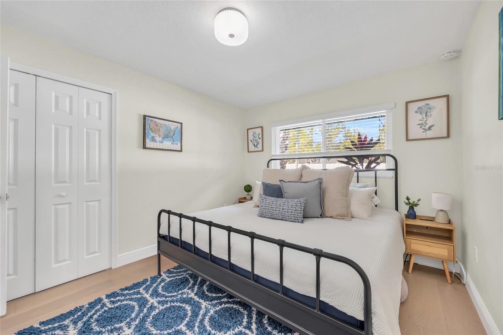 Listing photo id 30 for 1917 Hewett Lane