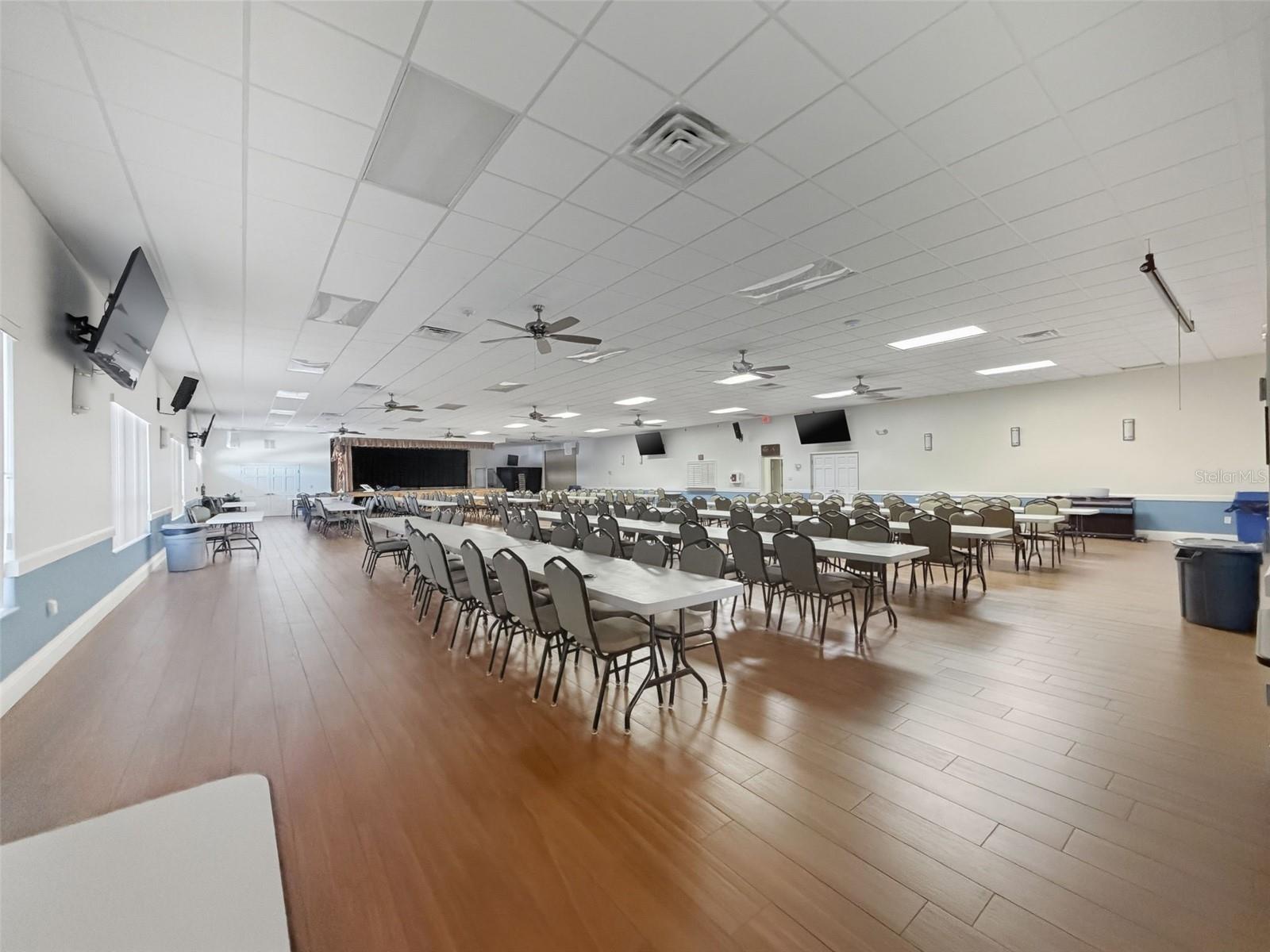 Image 32 of 52 For 5865 Macaw Place