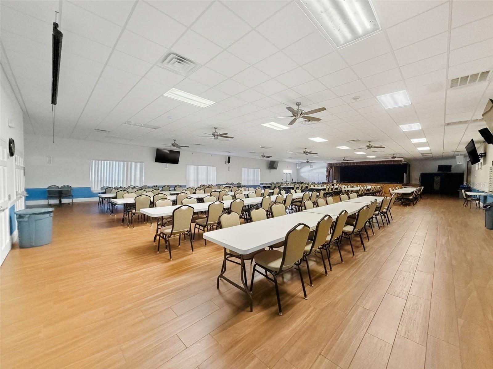 Image 33 of 52 For 5865 Macaw Place