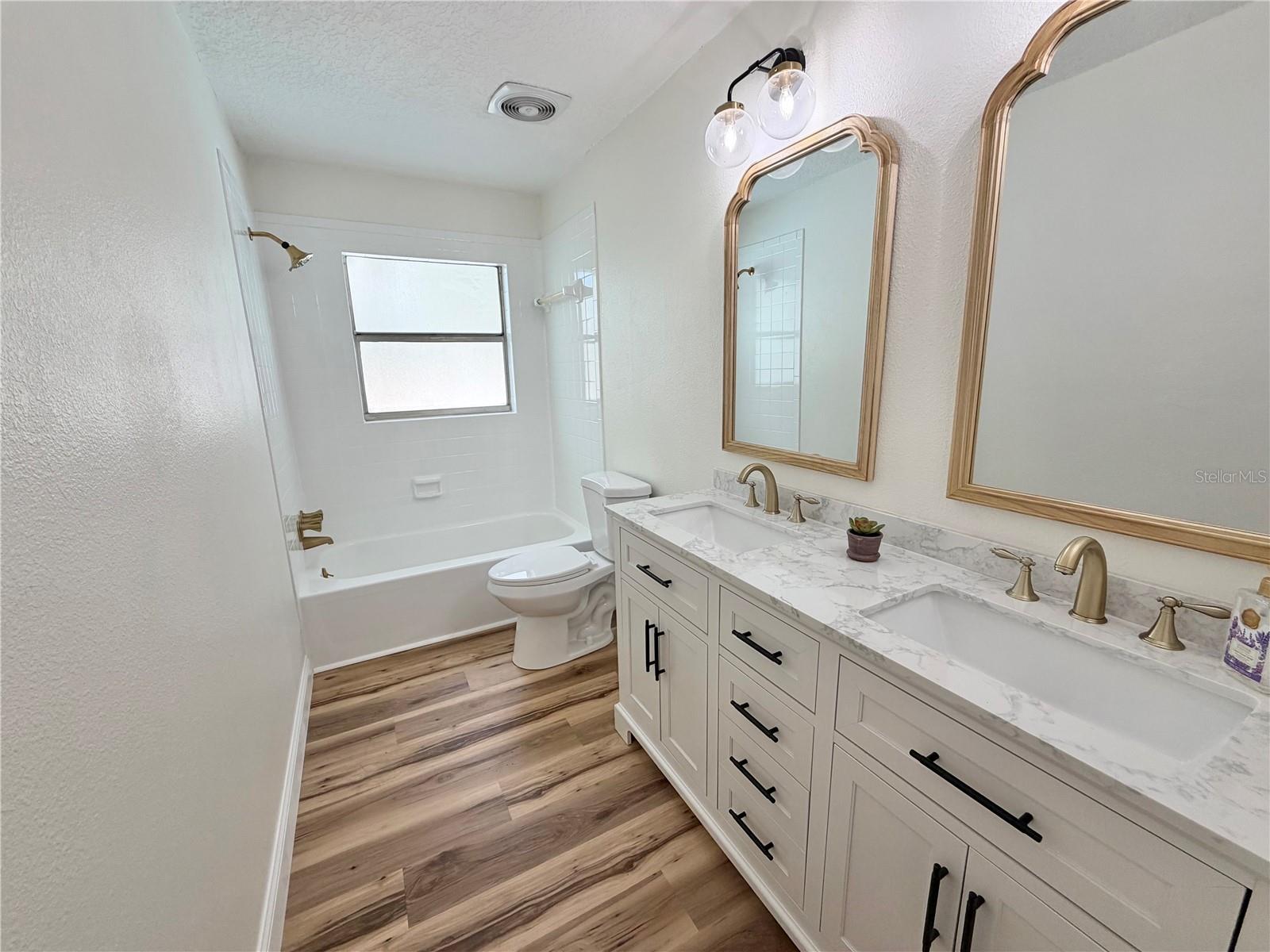 Image 17 of 33 For 1624 Leslie Drive