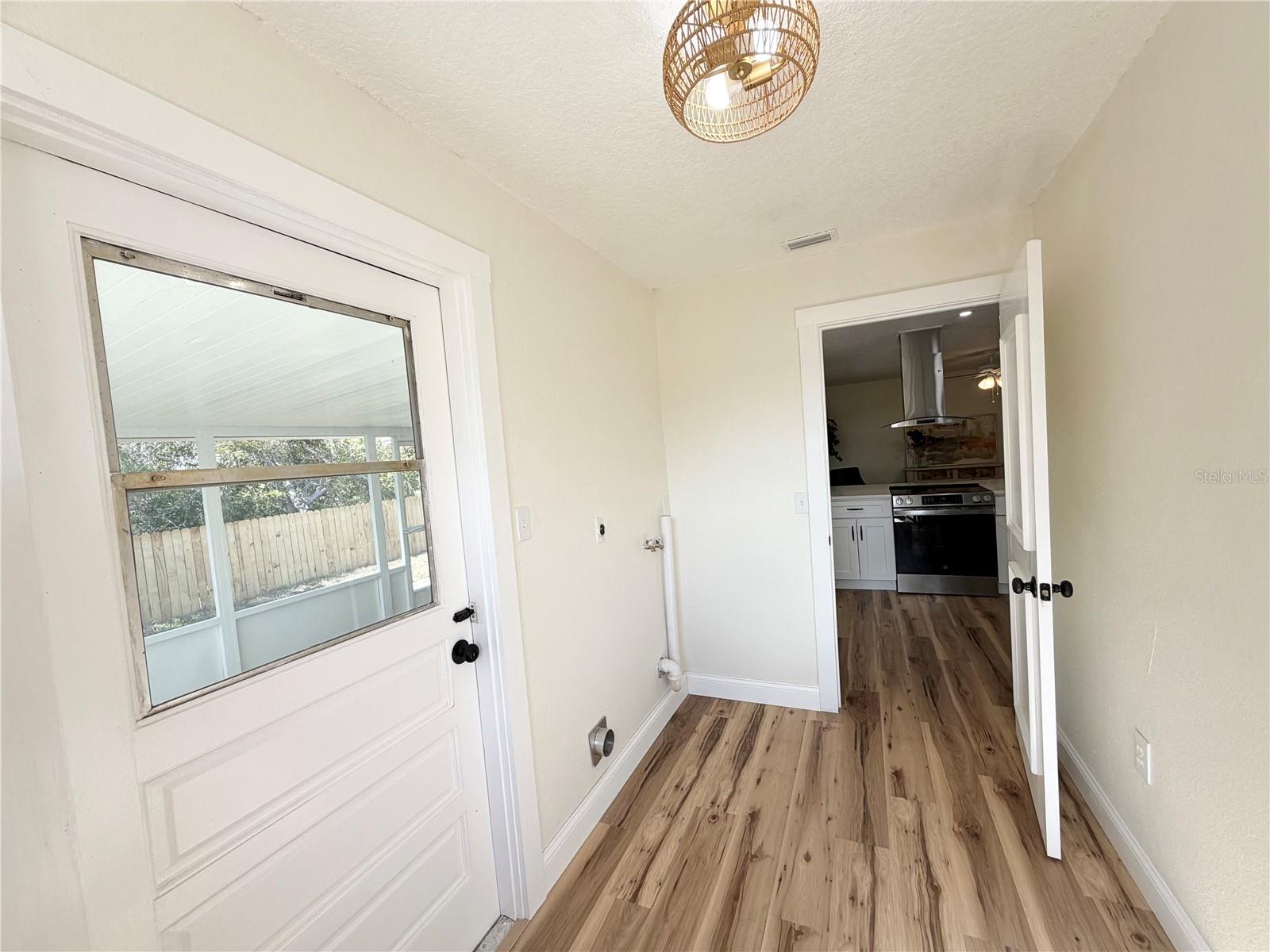 Image 28 of 33 For 1624 Leslie Drive