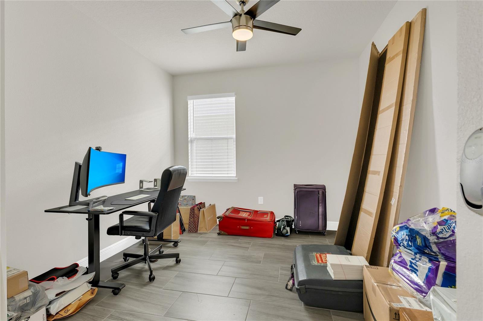 Image 17 of 28 For 4424 Silver Creek Street