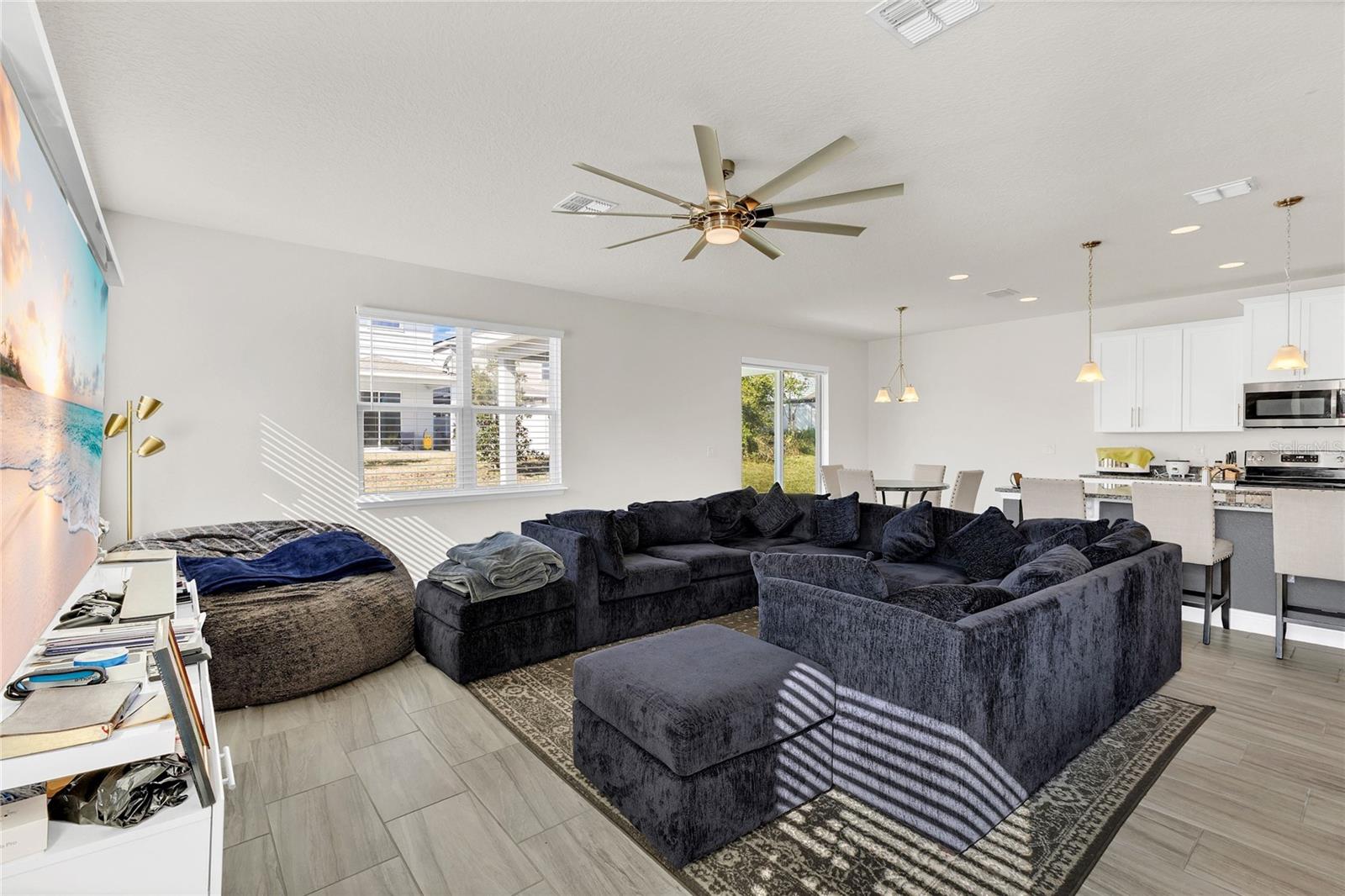 Image 5 of 28 For 4424 Silver Creek Street