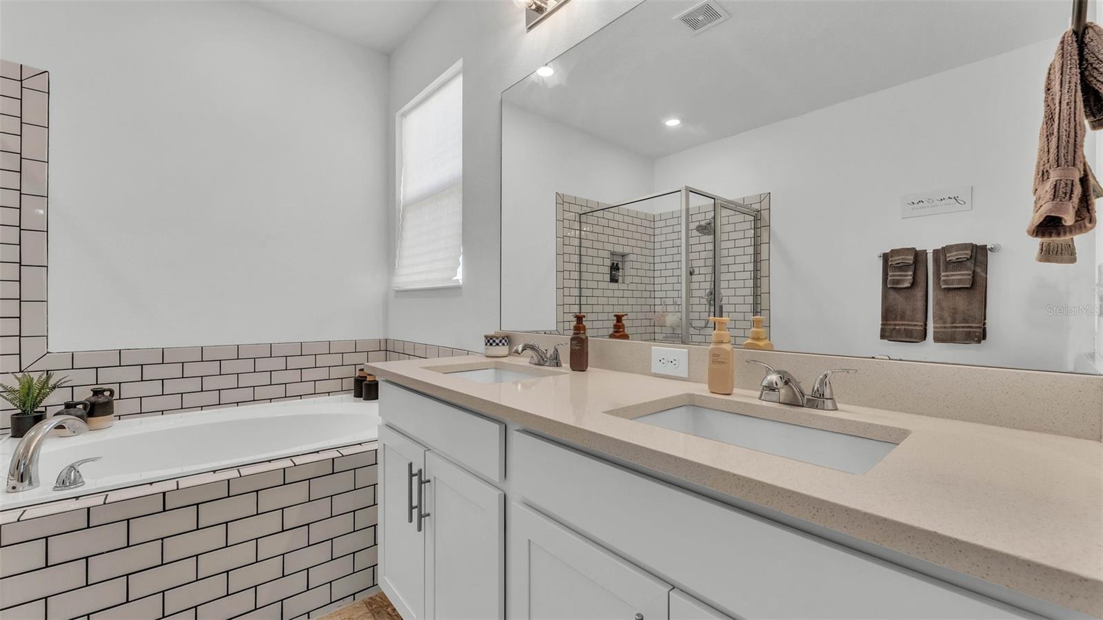 Image 19 of 41 For 1725 Hill Top Drive