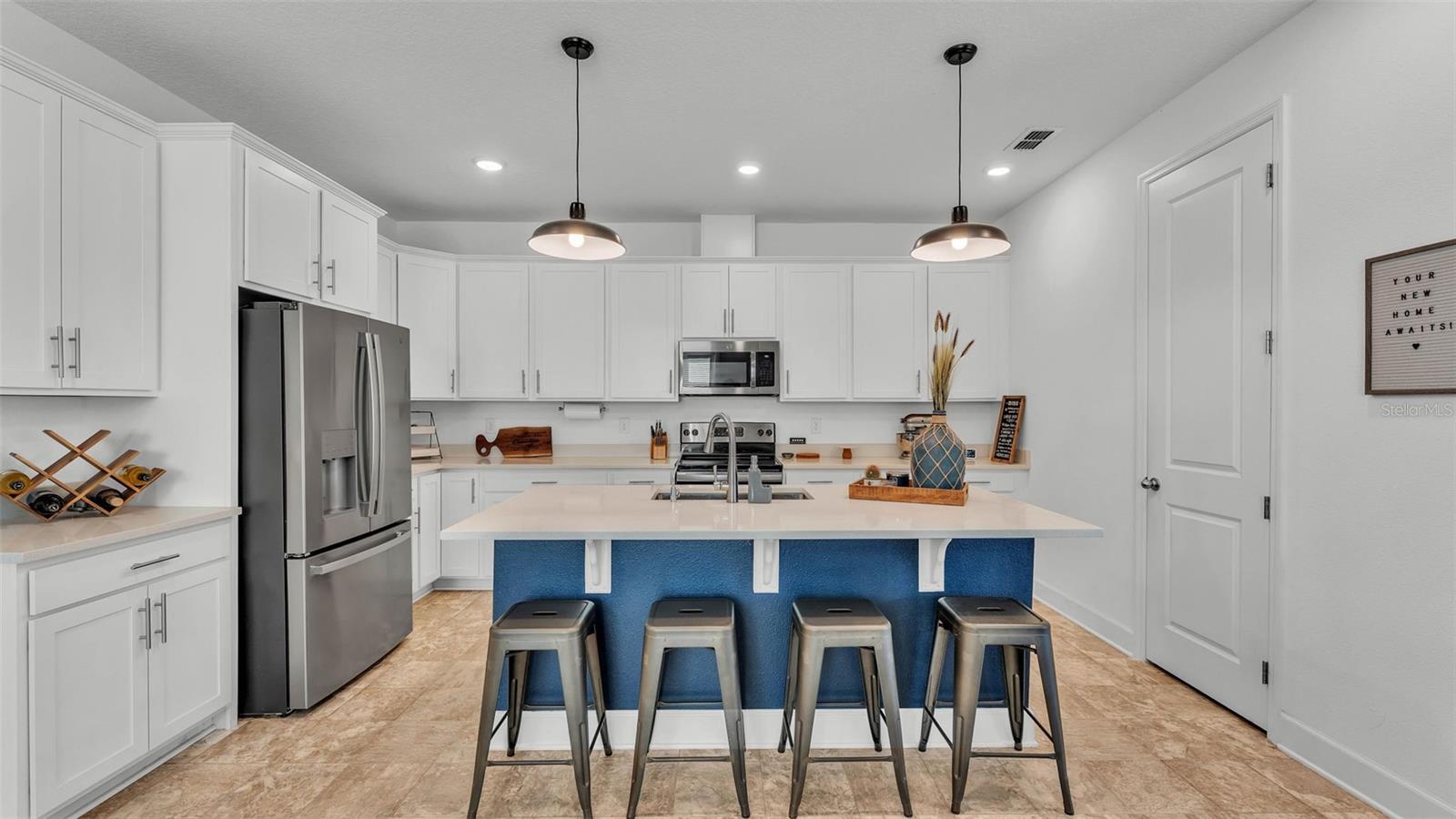 Image 6 of 41 For 1725 Hill Top Drive