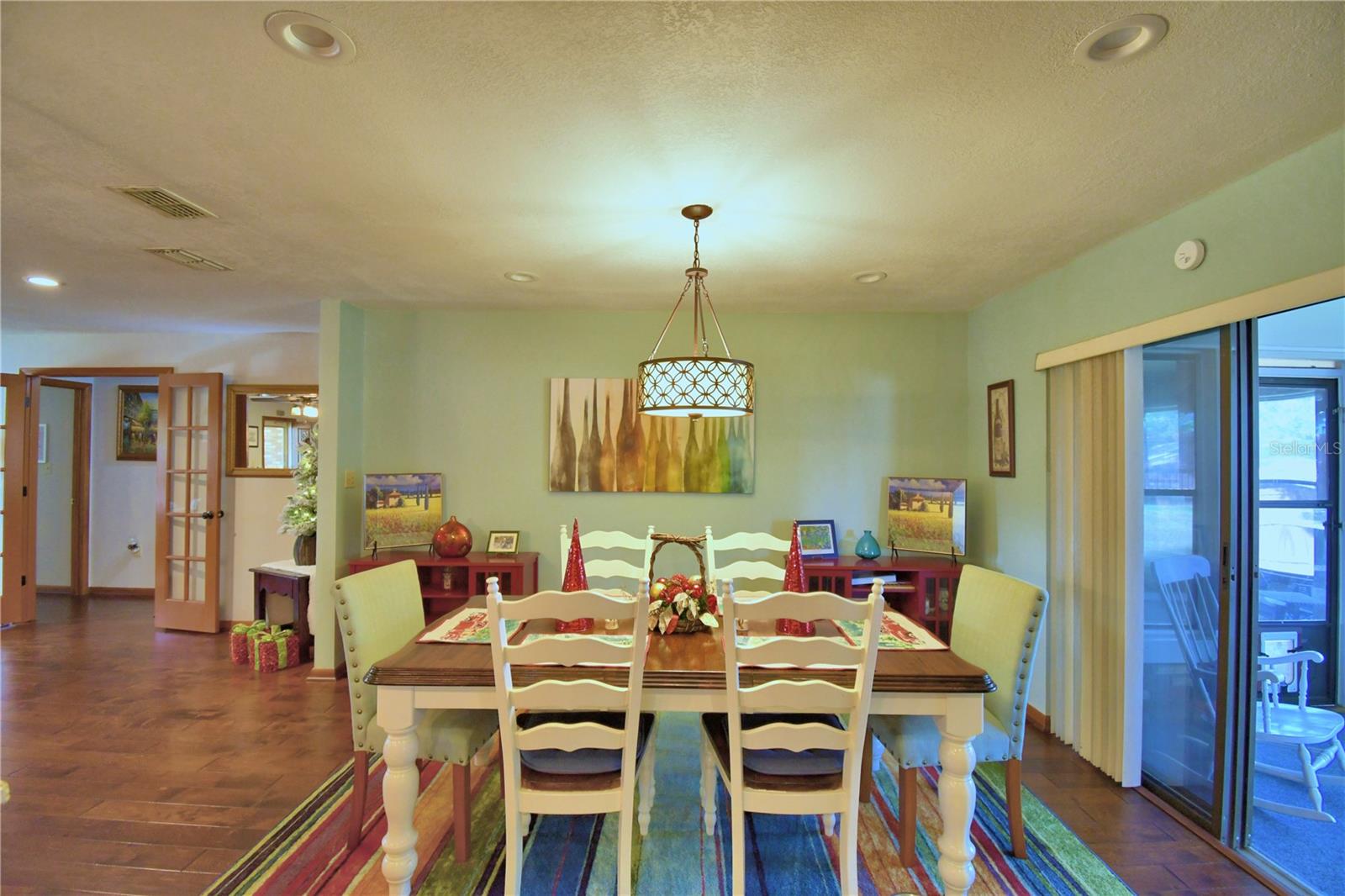 Image 16 of 57 For 236 Pinellas Street