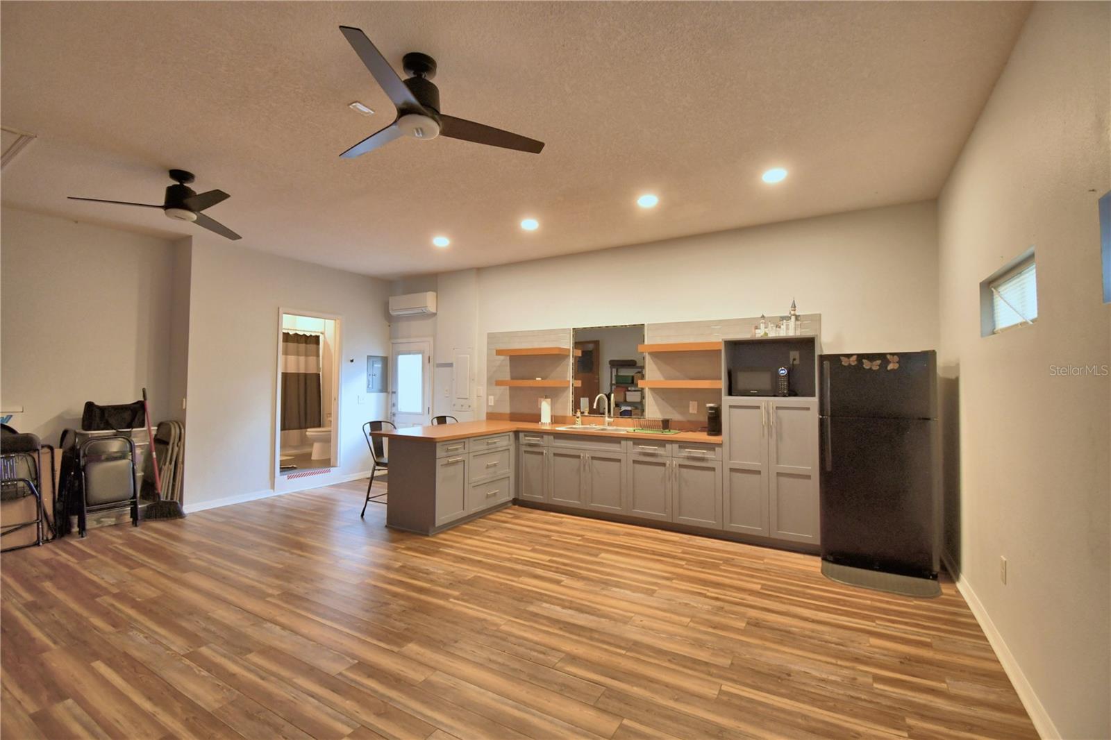 Image 37 of 57 For 236 Pinellas Street