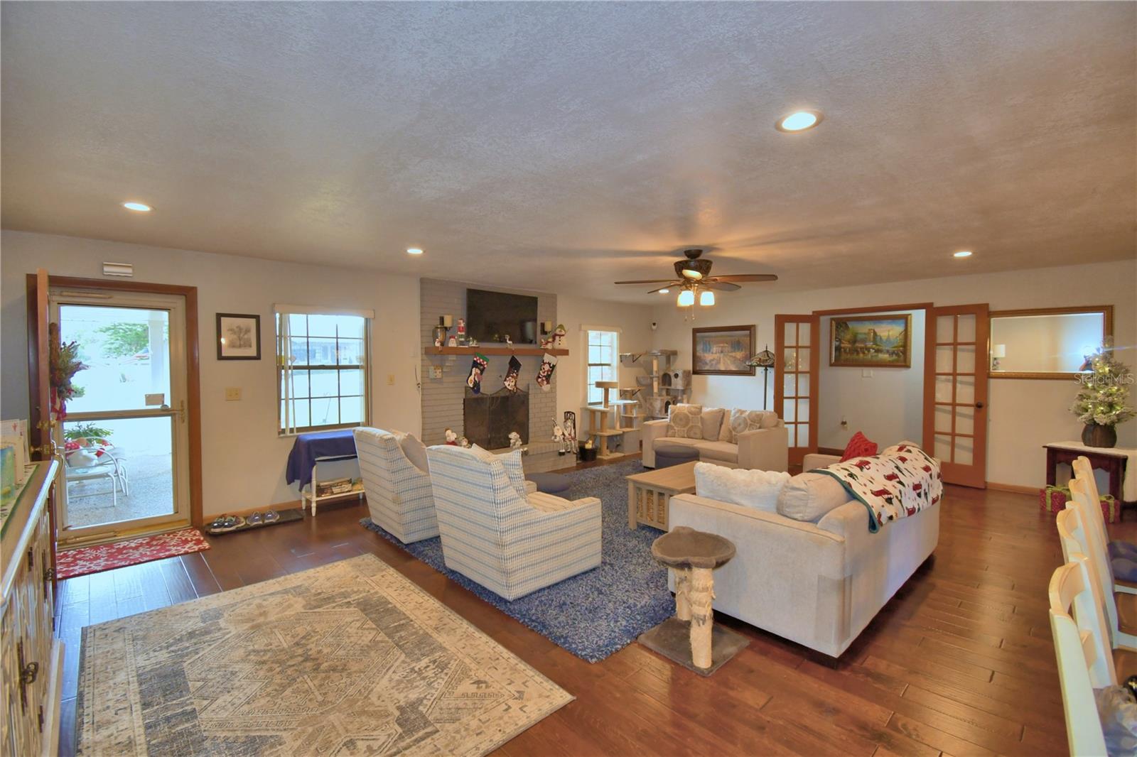 Image 5 of 57 For 236 Pinellas Street