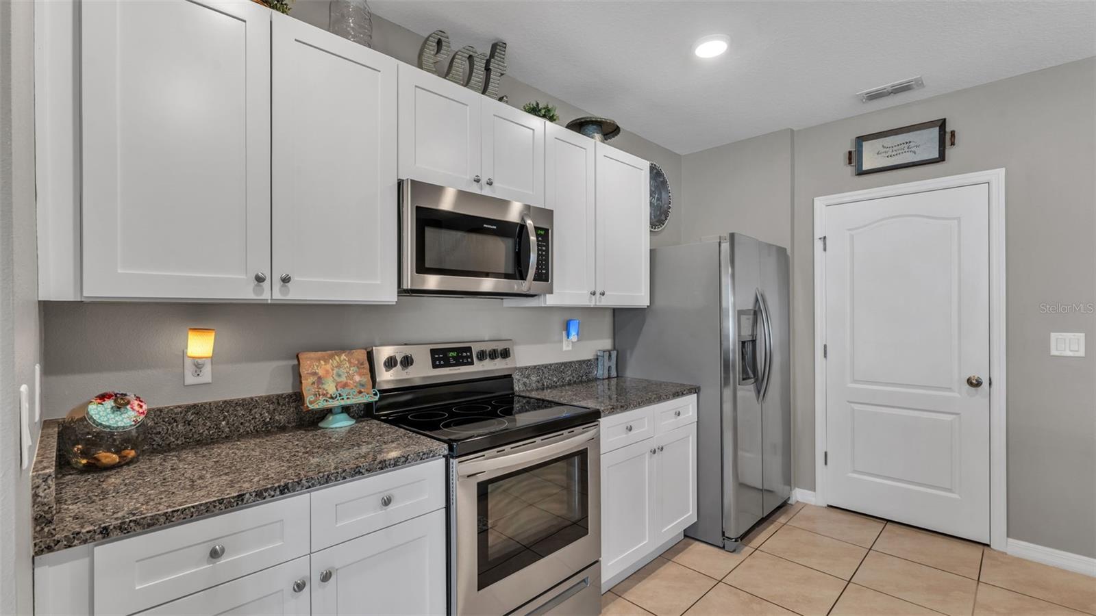 Image 12 of 32 For 198 St Thomas Drive