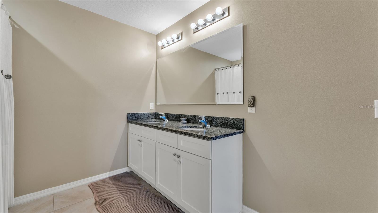 Image 16 of 32 For 198 St Thomas Drive