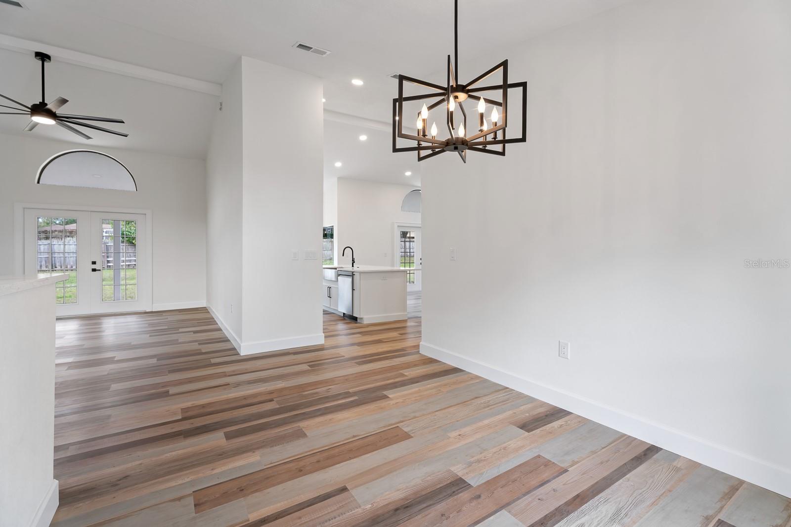 Image 13 of 62 For 1944 Vista View Drive