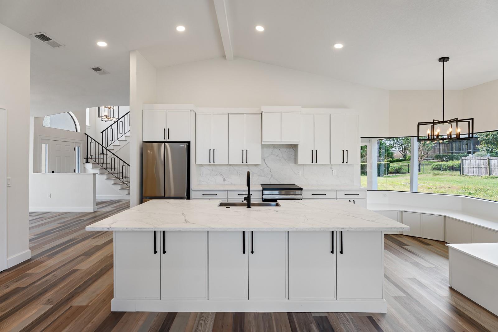 Image 18 of 62 For 1944 Vista View Drive