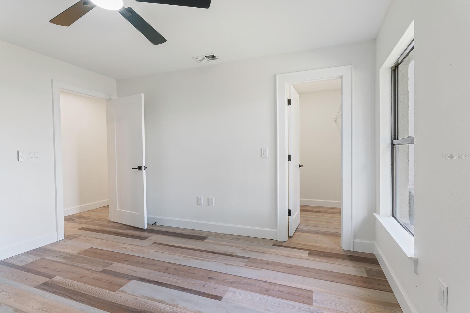 Image 27 of 62 For 1944 Vista View Drive