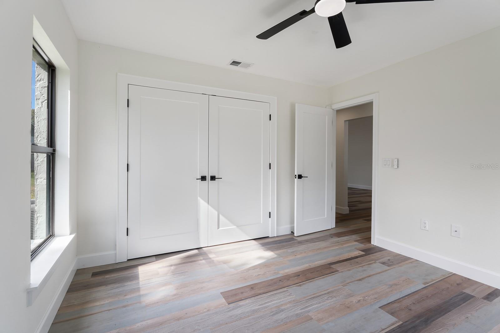 Image 30 of 62 For 1944 Vista View Drive