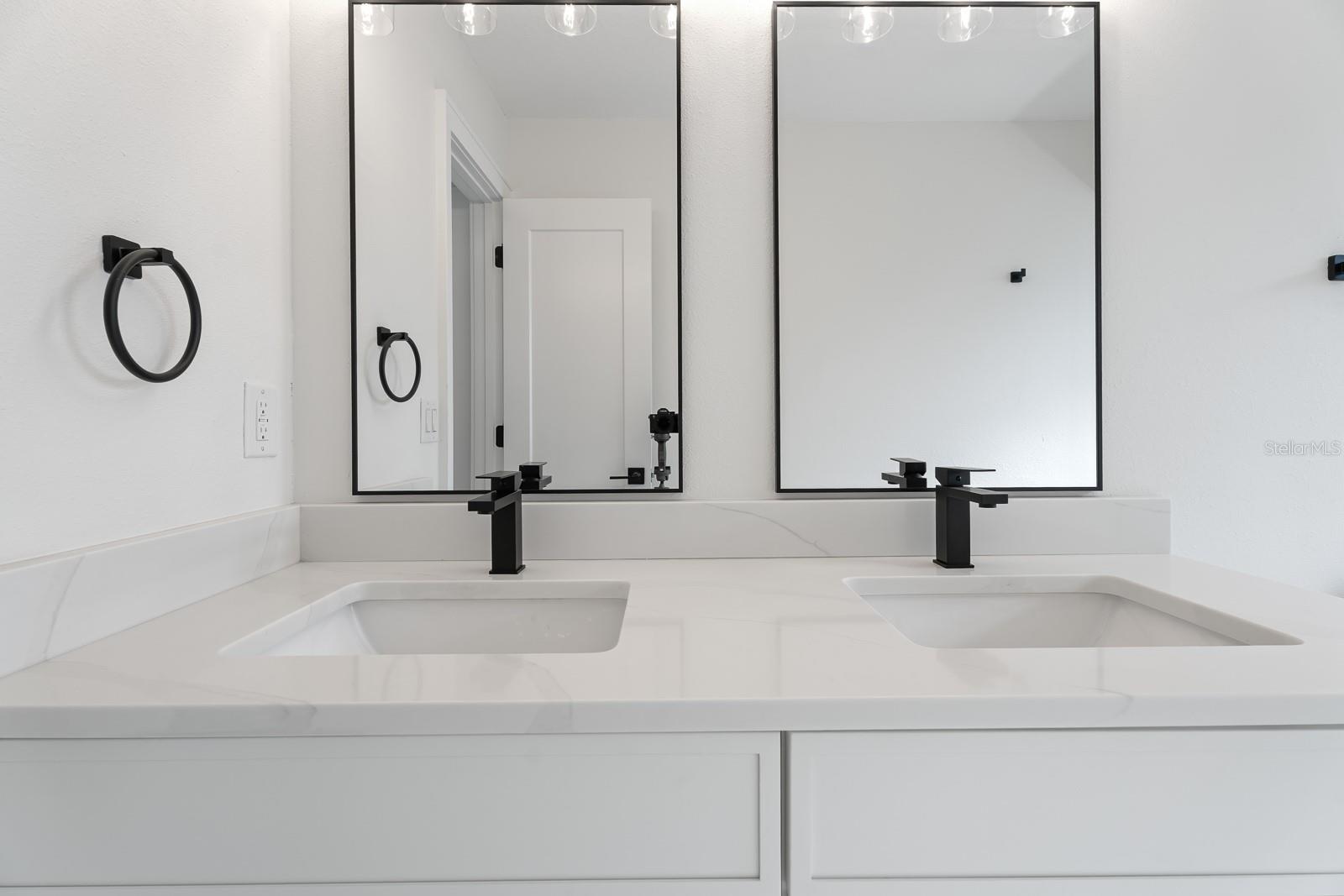 Image 35 of 62 For 1944 Vista View Drive