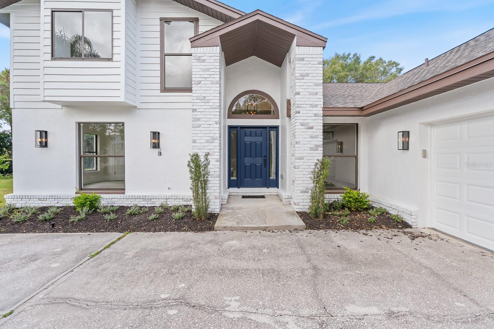 Image 6 of 62 For 1944 Vista View Drive