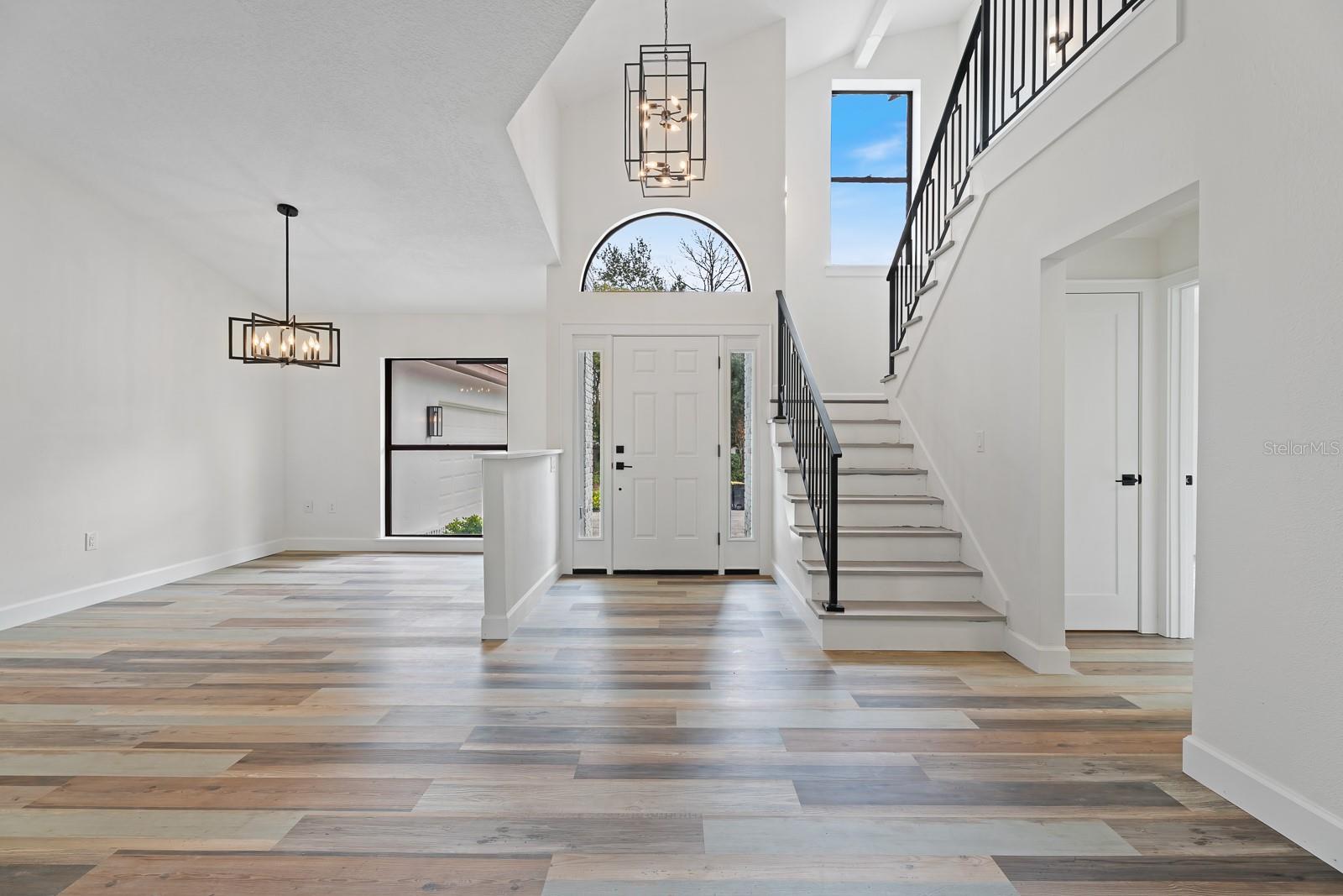 Image 7 of 62 For 1944 Vista View Drive