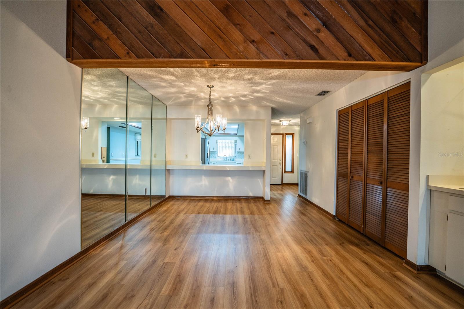 Image 4 of 65 For 2025 Sylvester Road Aa1