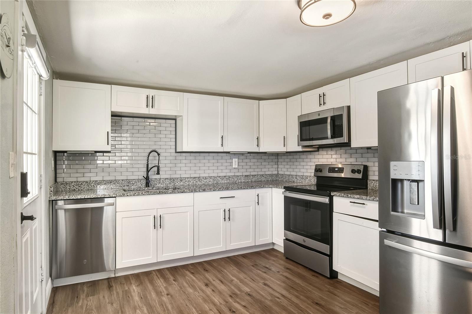 Image 12 of 37 For 3210 Decatur Avenue