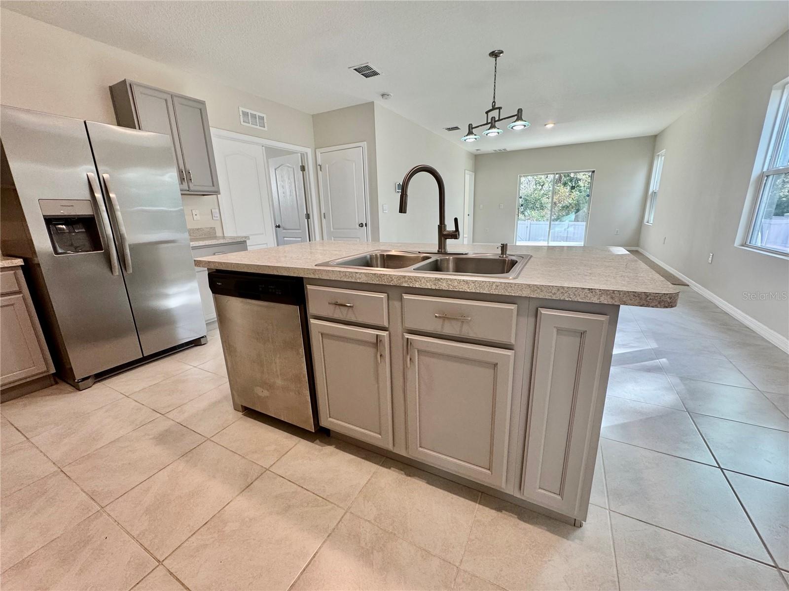 Image 6 of 39 For 309 Gina Lane