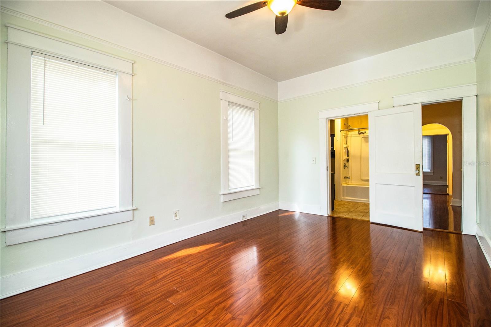 Listing photo id 16 for 1919 North A Street