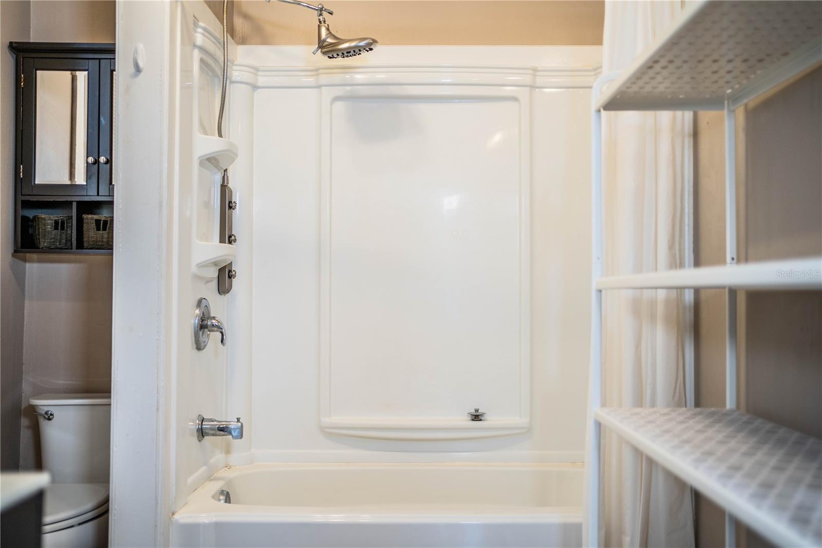 Listing photo id 21 for 1919 North A Street