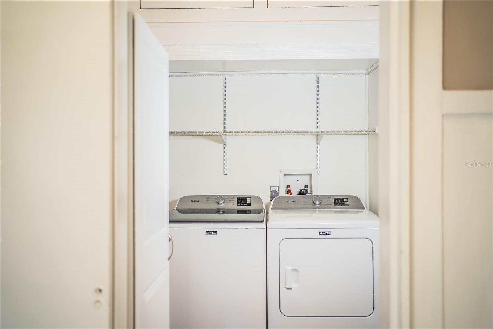 Listing photo id 24 for 1919 North A Street