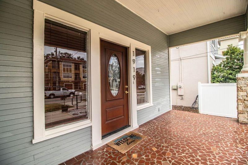 Listing photo id 2 for 1919 North A Street