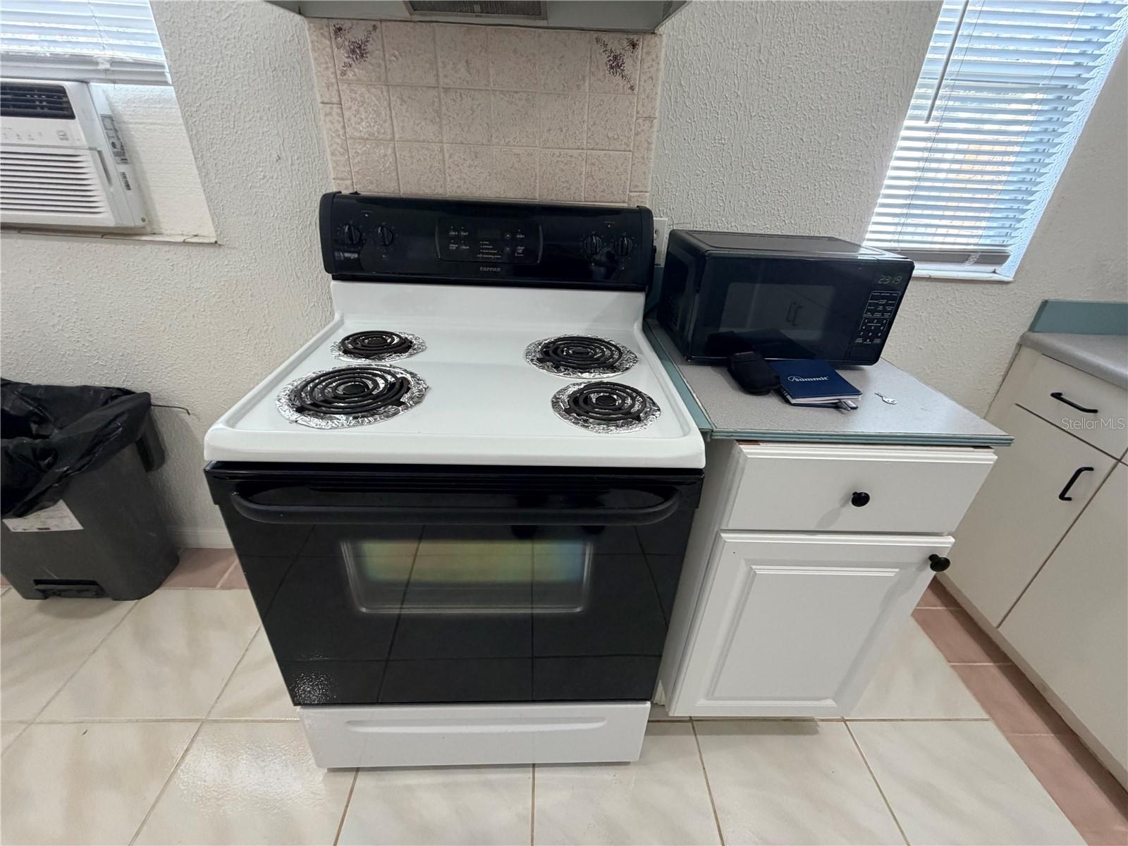 Listing photo id 38 for 1919 North A Street