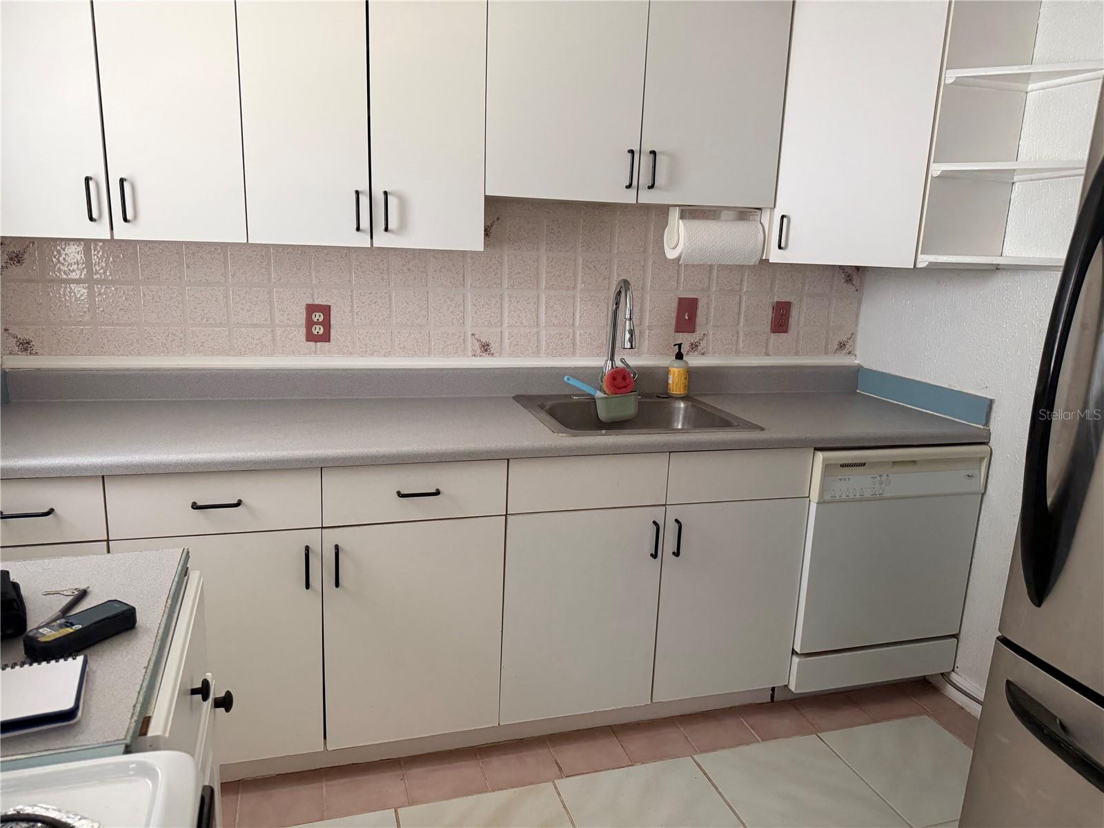 Listing photo id 39 for 1919 North A Street