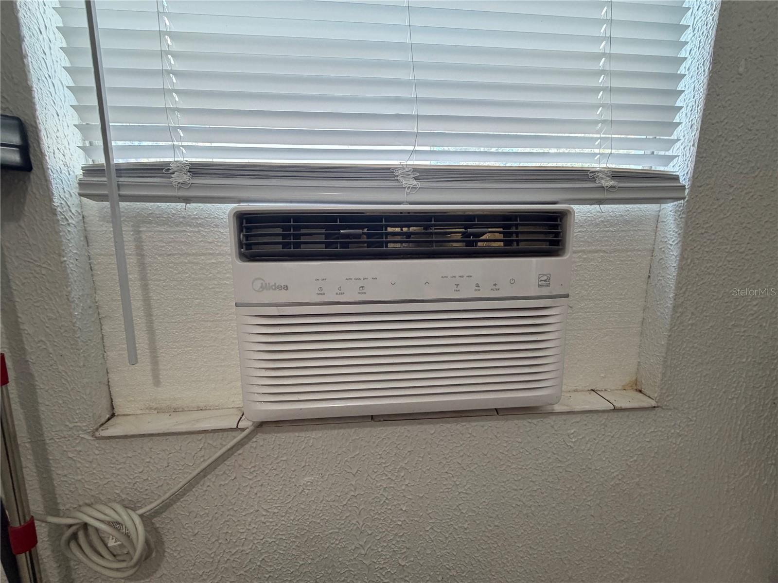 Listing photo id 42 for 1919 North A Street