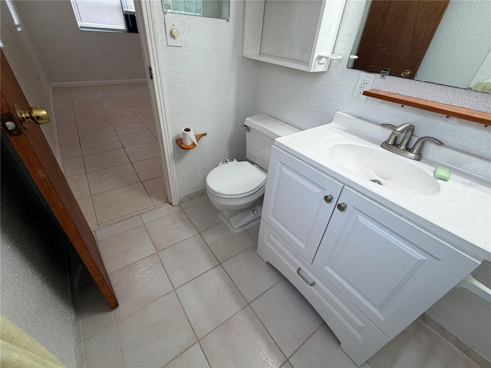 Listing photo id 44 for 1919 North A Street