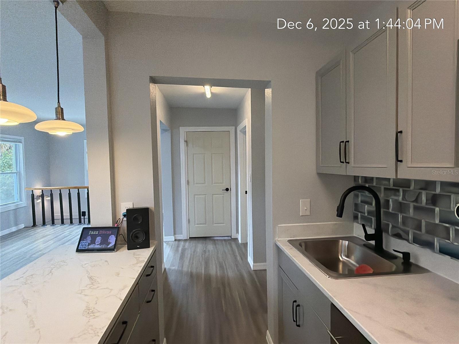 Listing photo id 64 for 1919 North A Street