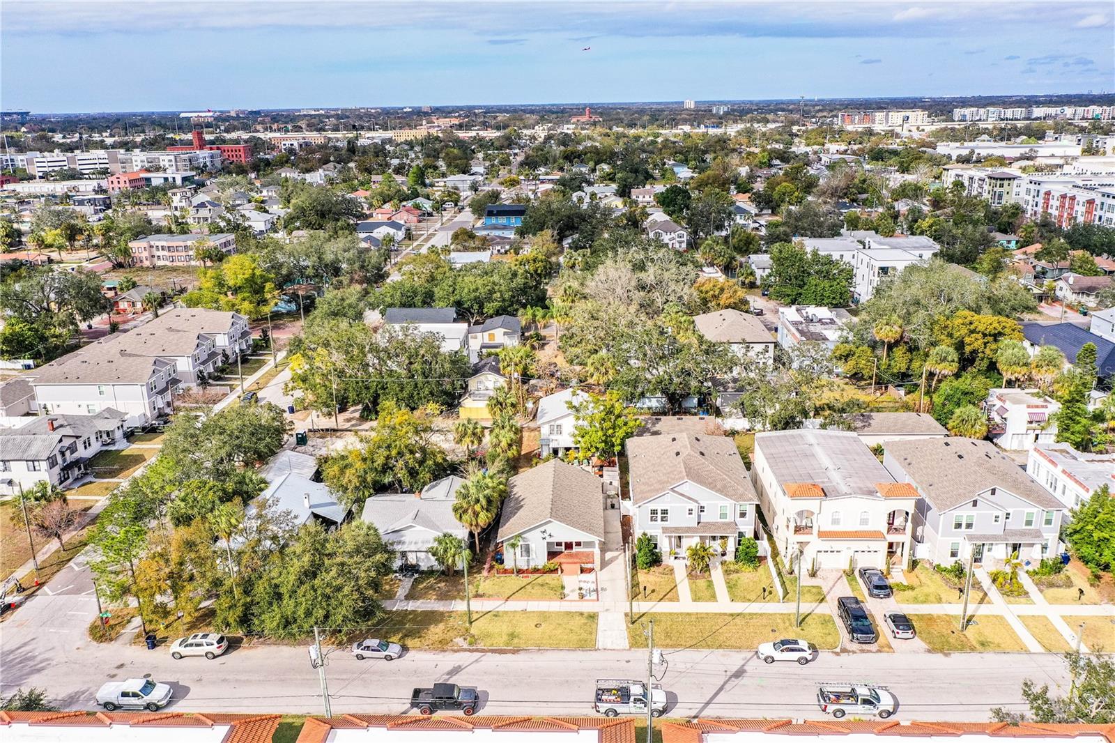 Listing photo id 78 for 1919 North A Street