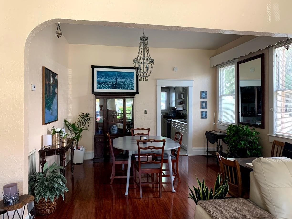 Listing photo id 84 for 1919 North A Street