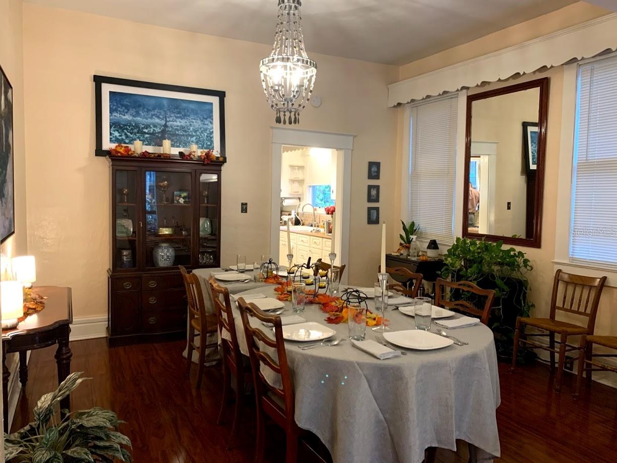 Listing photo id 90 for 1919 North A Street