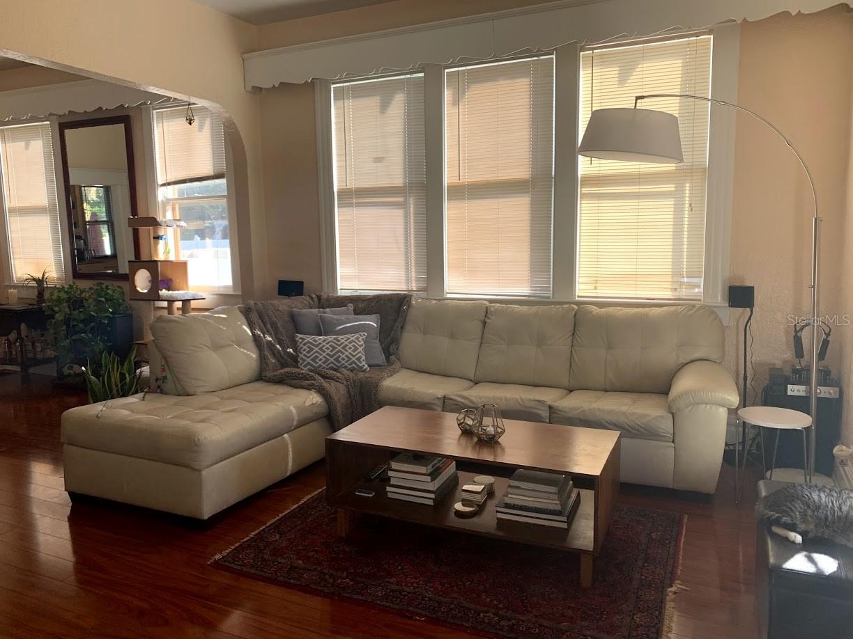 Listing photo id 95 for 1919 North A Street