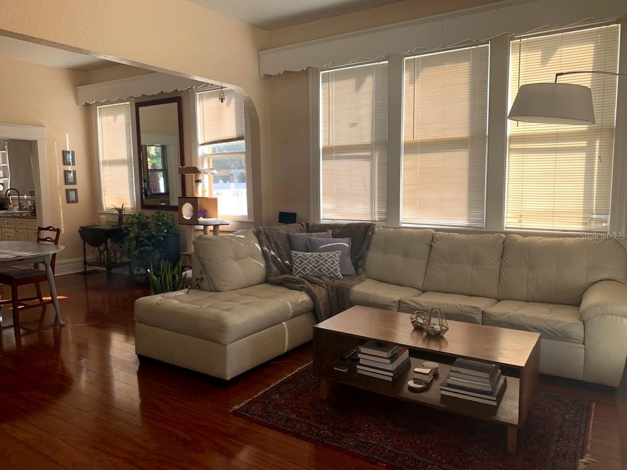 Listing photo id 97 for 1919 North A Street