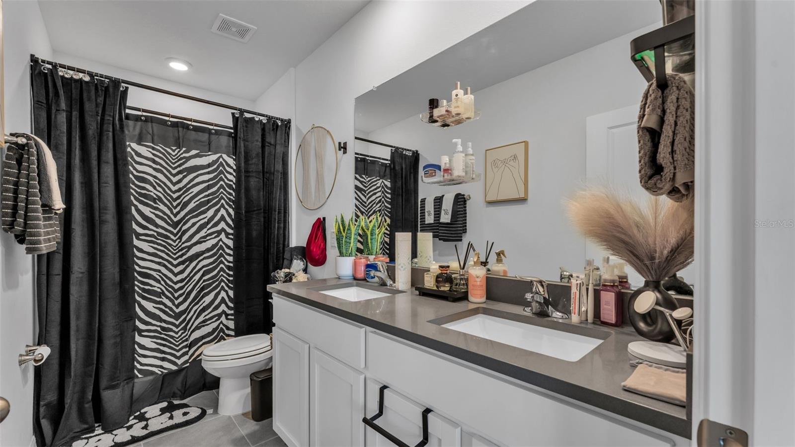 Listing photo id 20 for 3532 White Dandelion Court