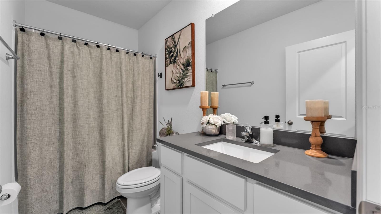 Listing photo id 23 for 3532 White Dandelion Court