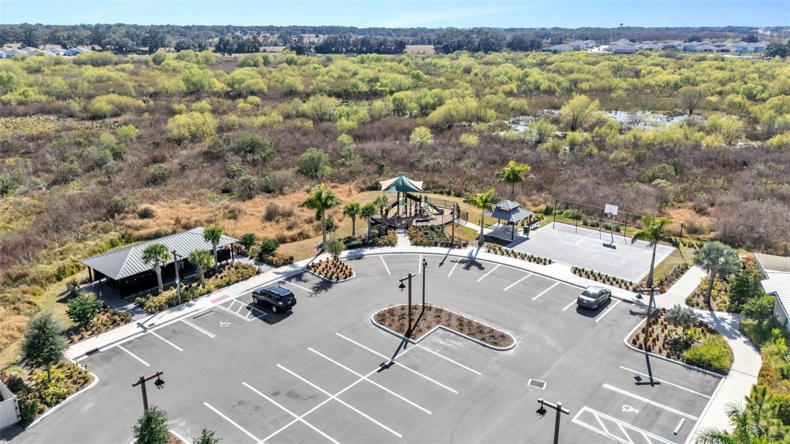 Listing photo id 36 for 3532 White Dandelion Court