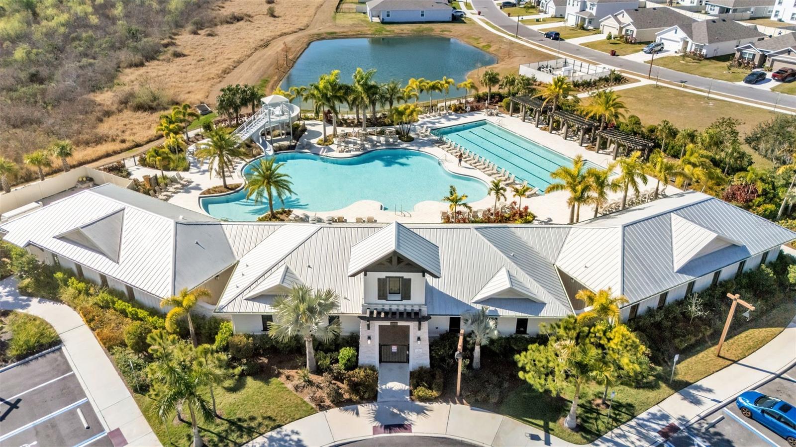 Listing photo id 37 for 3532 White Dandelion Court