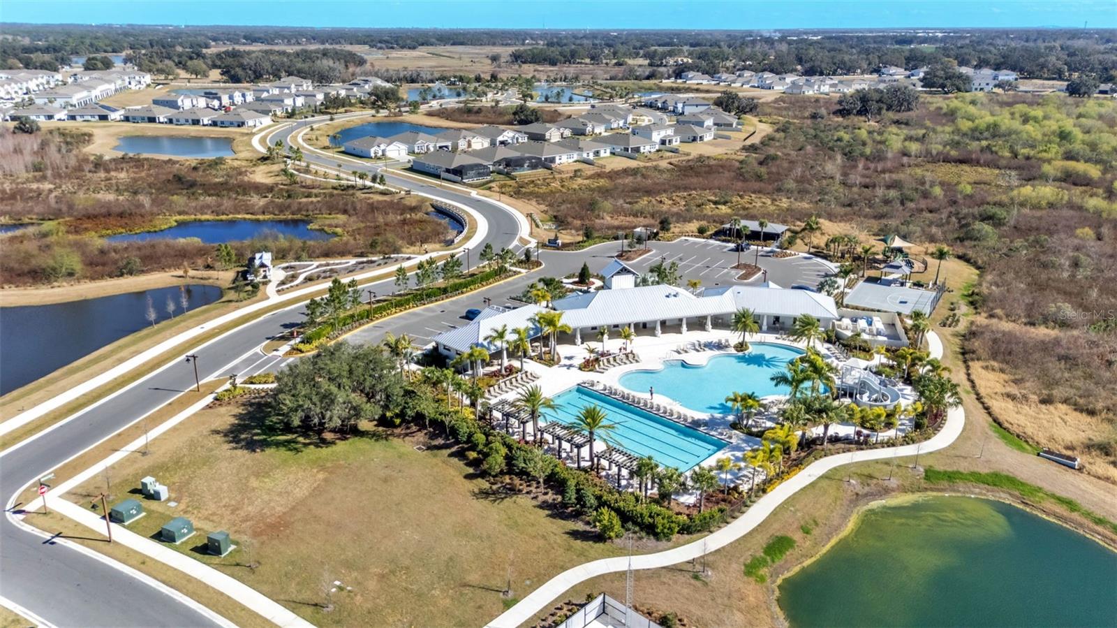 Listing photo id 39 for 3532 White Dandelion Court