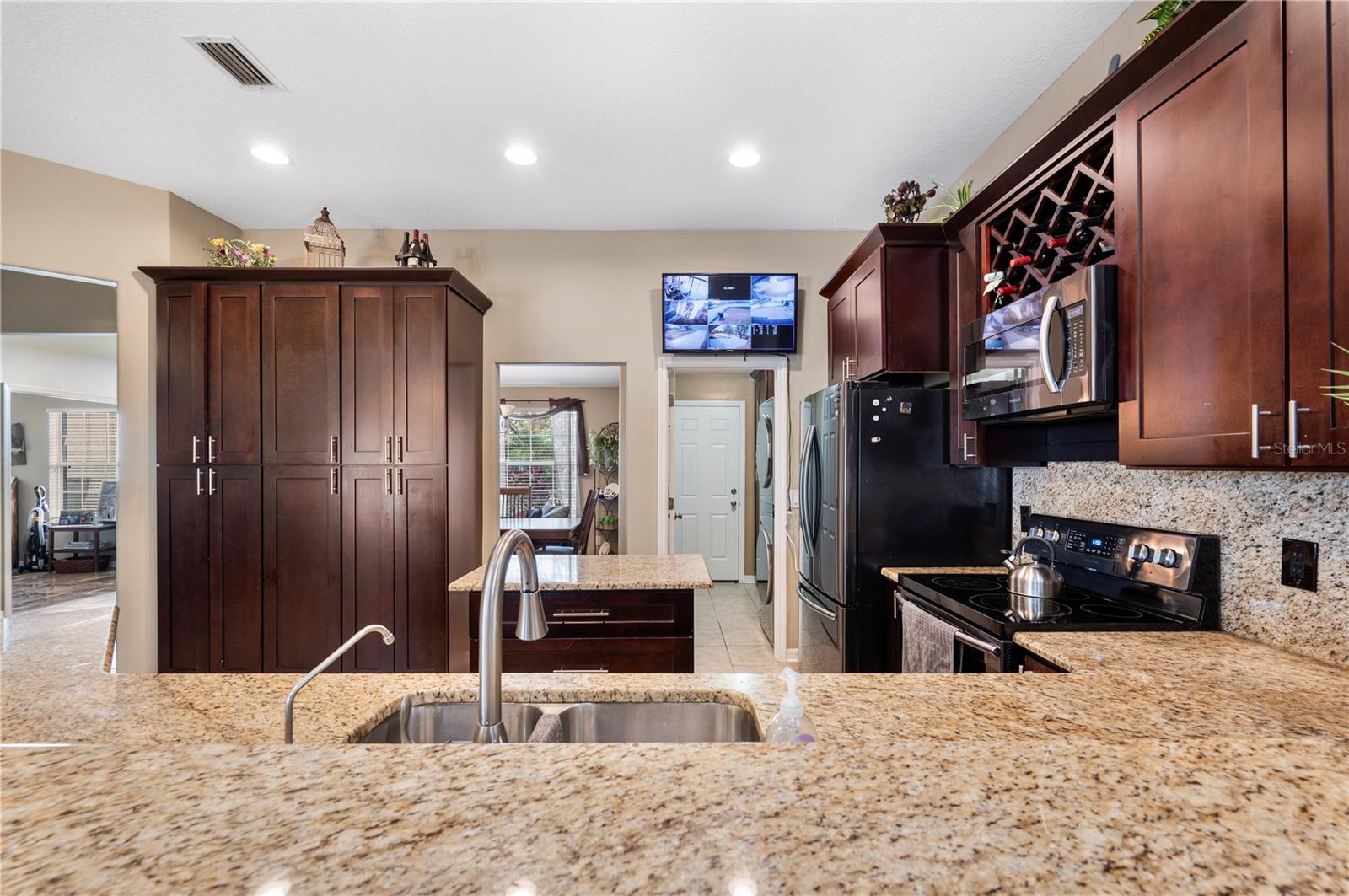 Image 16 of 55 For 4403 Avondale Groves Street