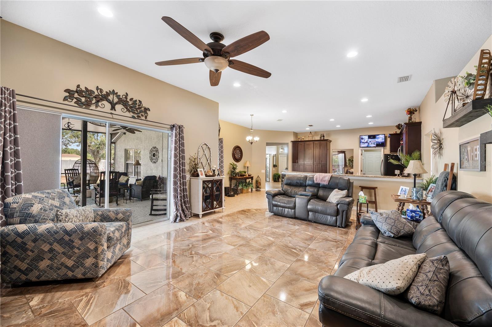 Image 20 of 55 For 4403 Avondale Groves Street