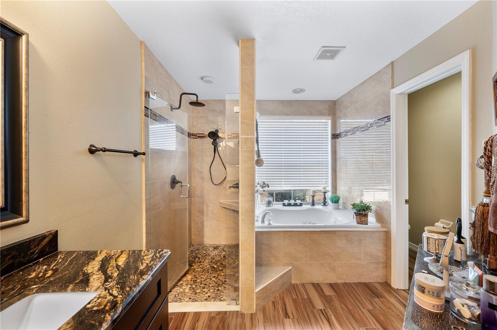 Image 24 of 55 For 4403 Avondale Groves Street