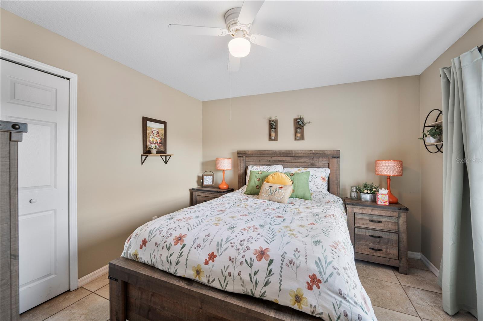 Image 35 of 55 For 4403 Avondale Groves Street