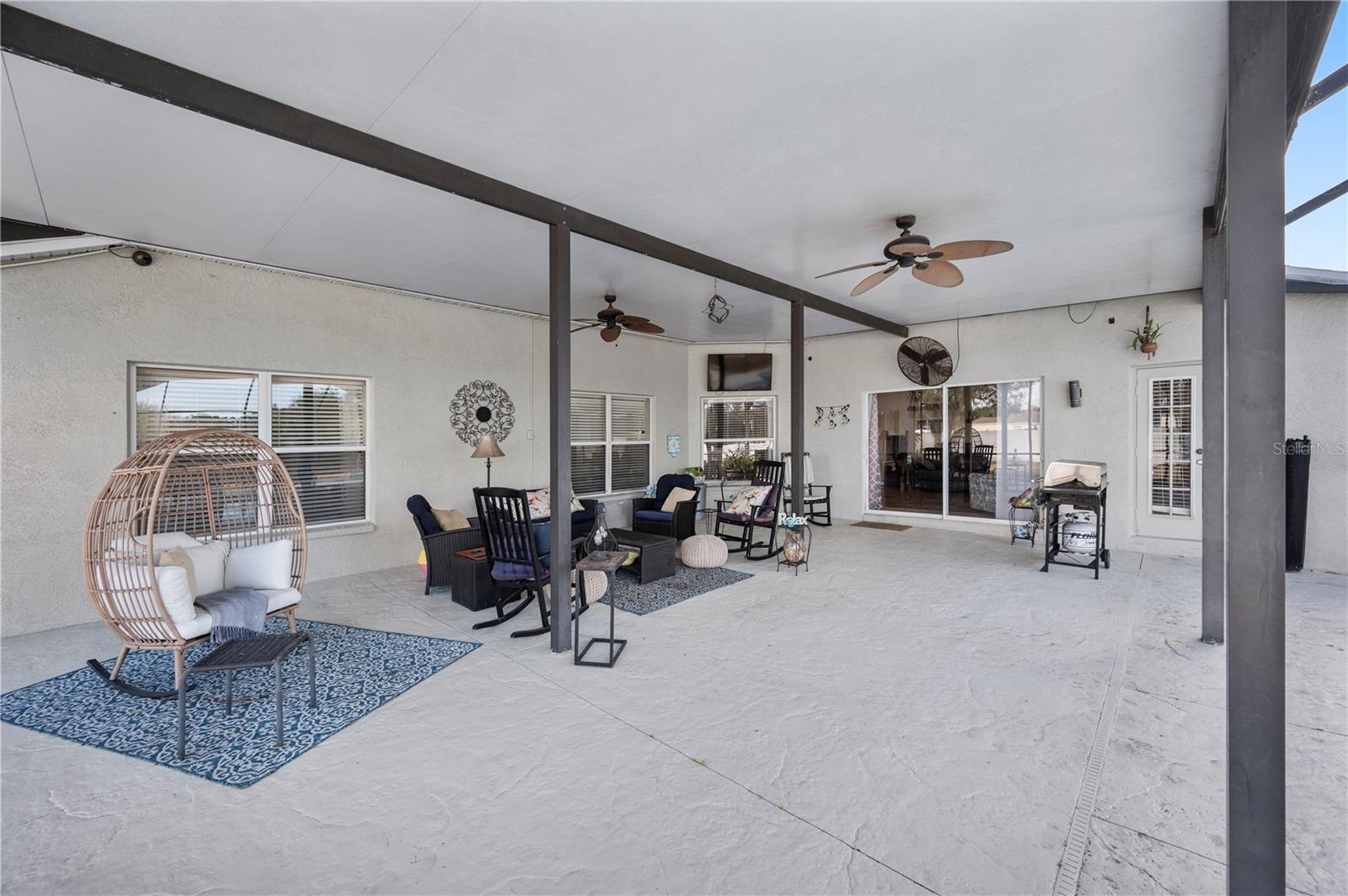 Image 40 of 55 For 4403 Avondale Groves Street