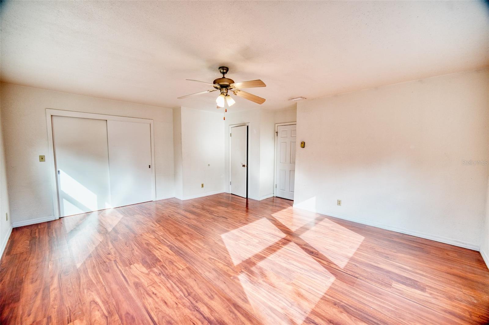 Image 17 of 39 For 2317 Harris Street